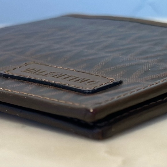 Vintage VALENTINO Bifold Monogram Wallet - Picture 13 of 16